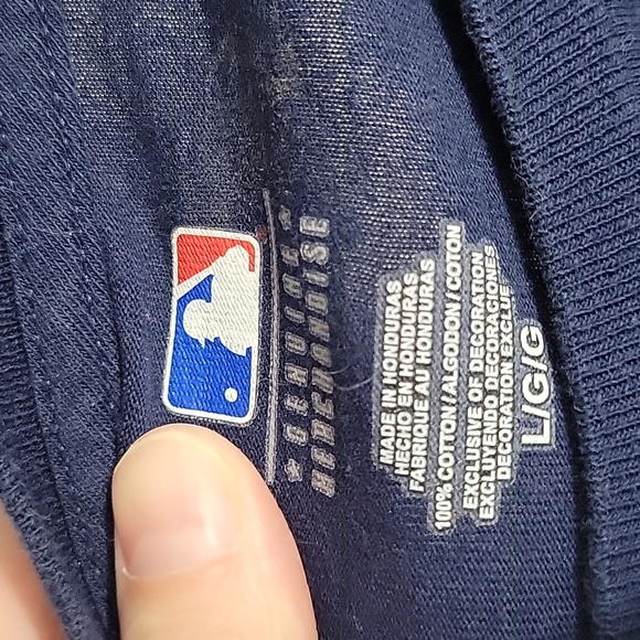 Joe Mauer Minnesota Twins tshirt - Picture 3 of 3